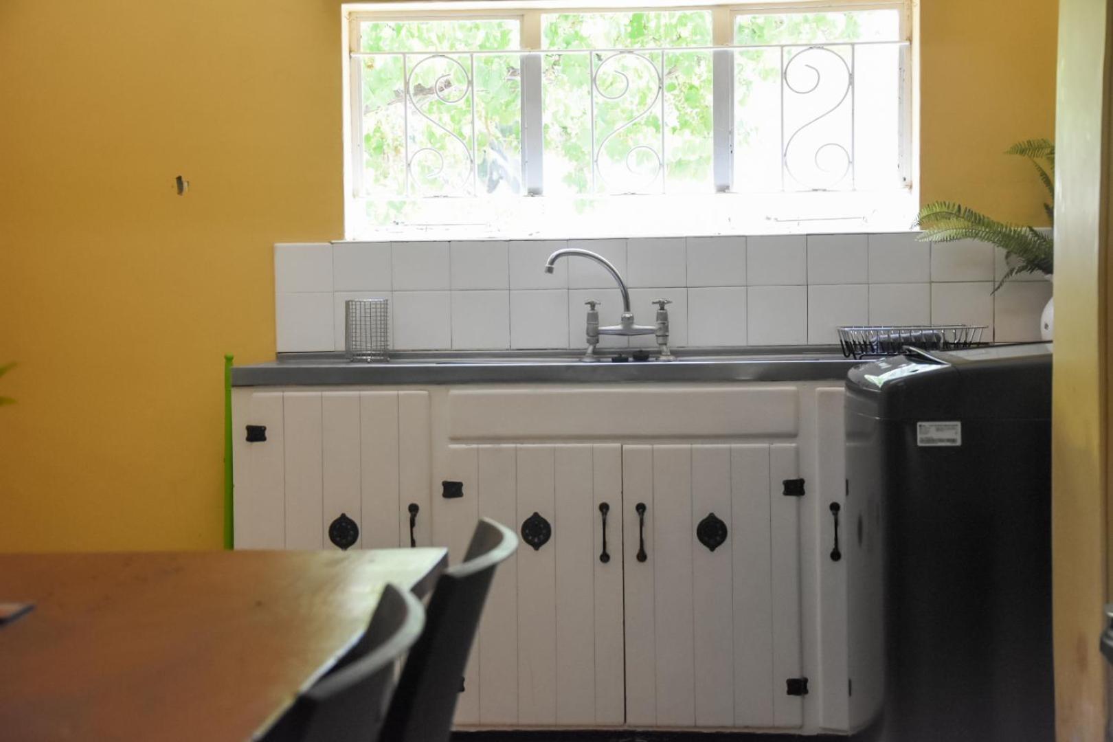 Little Lamb Apartment Beaufort West Exterior photo